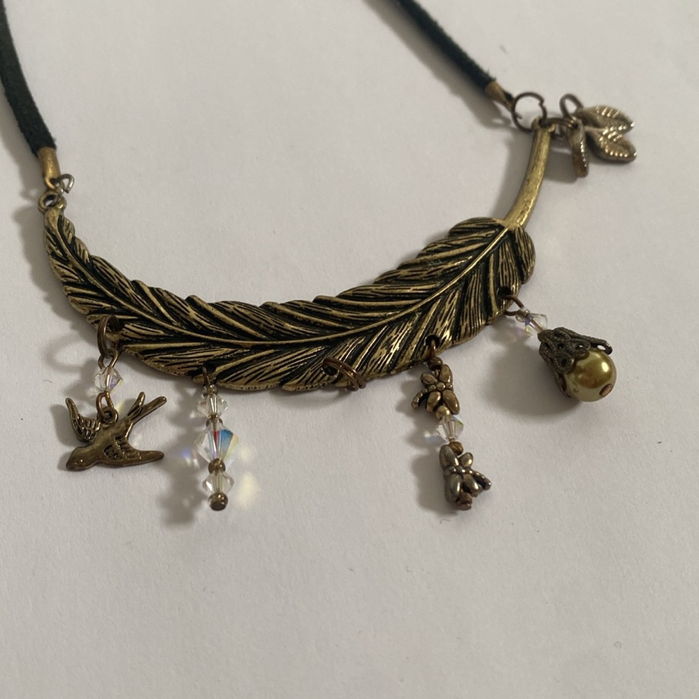 Vintage Gold Tone Feather Charm With Faceted Beads Cotton Cord Necklace